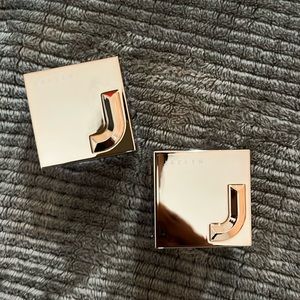 TWO jaclyn hill loose highlighters